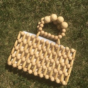 SUPER CUTE WOODEN HAND BAG